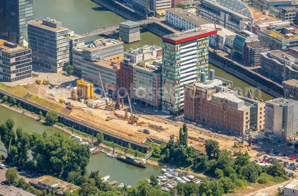 Aerial image Düsseldorf - Developing field of residential and commercial space along the Speditionsstrasse on Duesseldorfer Hafen in Duesseldorf in the state North Rhine-Westphalia, Germany