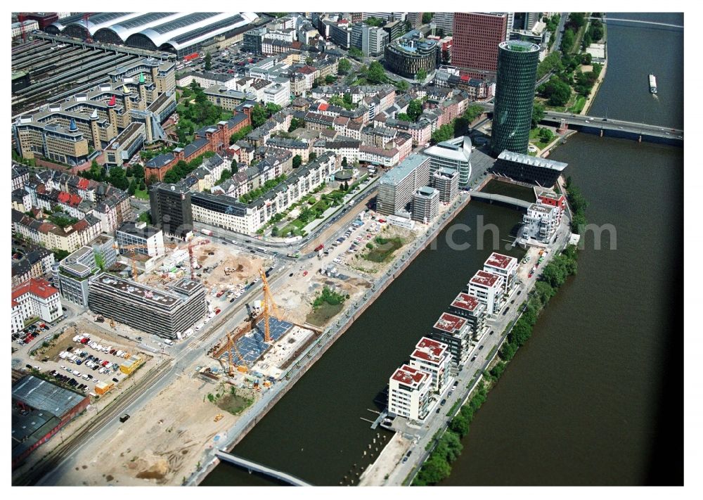 Aerial photograph Frankfurt am Main - Developing field of residential and commercial space on Main river in the district Gutleutviertel in Frankfurt in the state Hesse