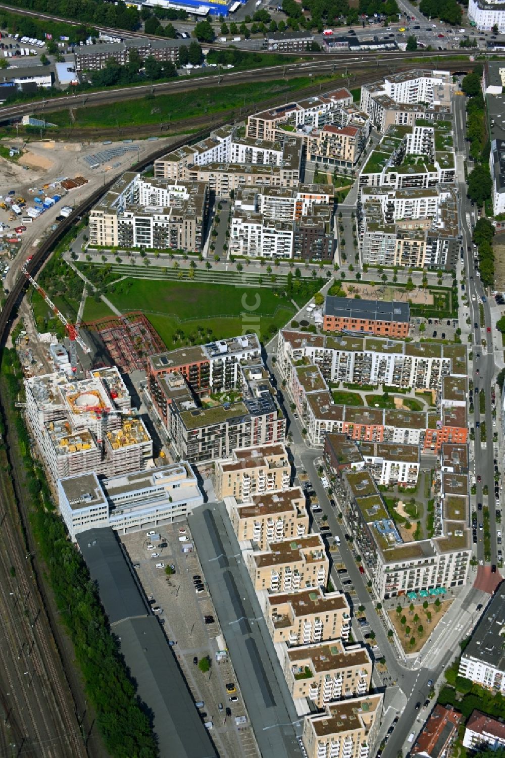 Aerial photograph Hamburg - Developing field of residential and commercial space of Quartierspark Mitte Altona in Hamburg, Germany