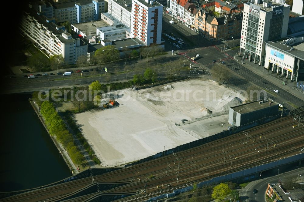 Aerial photograph Berlin - Development area of a??a??the residential and commercial areas Spandauer Ufer between Klosterstrasse and Havel in the district of Spandau in Berlin, Germany