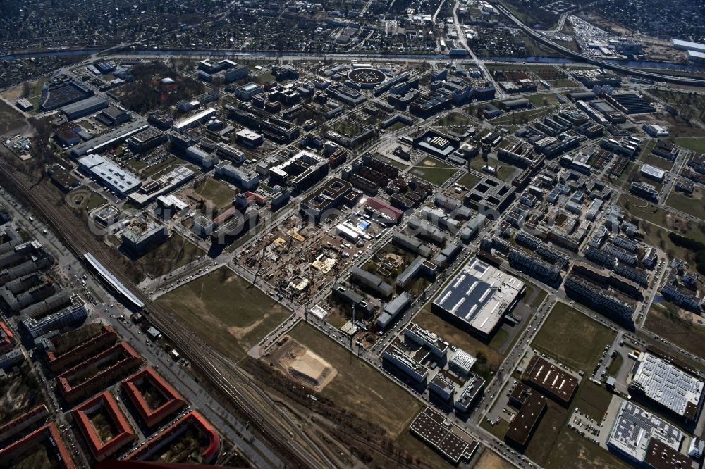 Aerial image Berlin - Developing field of residential and commercial space on place Wissenschafts- and Technologiepark Adlershof WISTA in the district Johannisthal in Berlin