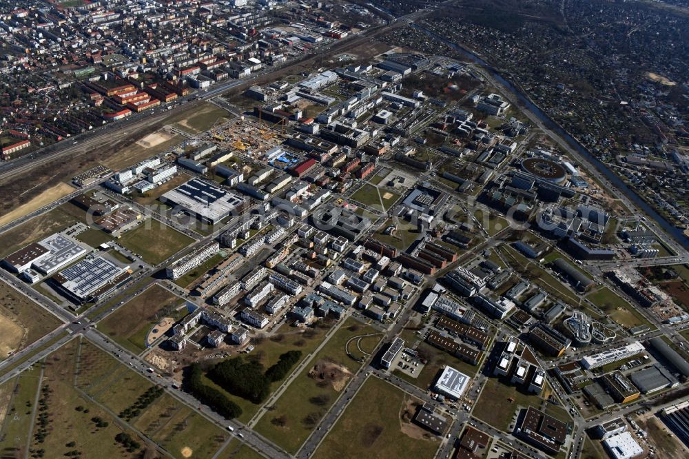 Berlin from above - Developing field of residential and commercial space on place Wissenschafts- and Technologiepark Adlershof WISTA in the district Johannisthal in Berlin