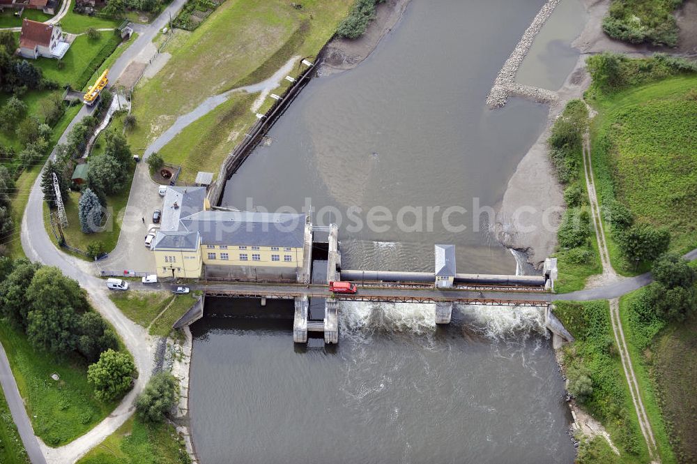 Krauthausen from the bird's eye view: Das Wasserkraftwerk über die Werra im Ortsteil Pferdsdorf-Spichra. Das Kraftwerk wurde von 1923 bis 1925 erbaut und nach 14 Jahren Pause seit 1998 wieder durch die E.ON.Thüriner Energie betrieben. The hydropower plant across the Werra River near the district Pferdsdorf-Spichra.