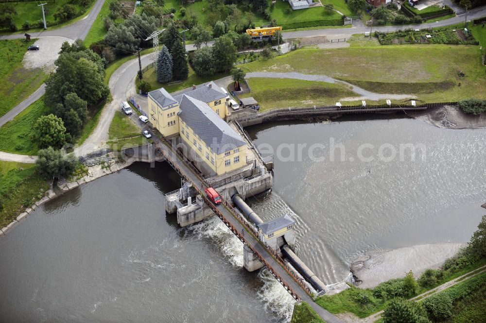 Krauthausen from the bird's eye view: Das Wasserkraftwerk über die Werra im Ortsteil Pferdsdorf-Spichra. Das Kraftwerk wurde von 1923 bis 1925 erbaut und nach 14 Jahren Pause seit 1998 wieder durch die E.ON.Thüriner Energie betrieben. The hydropower plant across the Werra River near the district Pferdsdorf-Spichra.