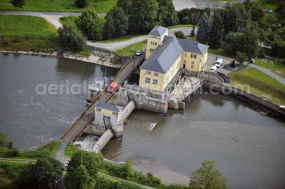 Krauthausen from above - Das Wasserkraftwerk über die Werra im Ortsteil Pferdsdorf-Spichra. Das Kraftwerk wurde von 1923 bis 1925 erbaut und nach 14 Jahren Pause seit 1998 wieder durch die E.ON.Thüriner Energie betrieben. The hydropower plant across the Werra River near the district Pferdsdorf-Spichra.