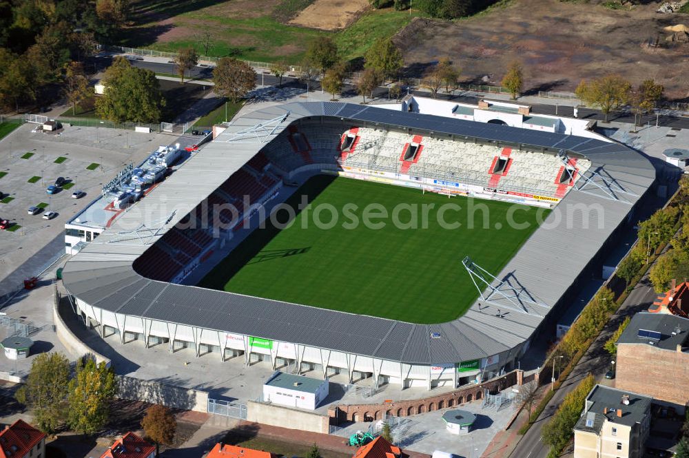 Aerial image Halle / Saale - Der Erdgas Sportpark in Halle / Saale ( vorher Kurt-Wabbel- Stadion ) wurde neu saniert. Das neue Stadion ist mit einer Flutlichtanlage ausgestattet und hat außer den Zuschauerplätzen, VIP-Logen und einen Business Bereich. The Erdgas Sportpark in Halle / Saale was refurbished. The new stadium has floodlights, VIP-lodges and a business area.