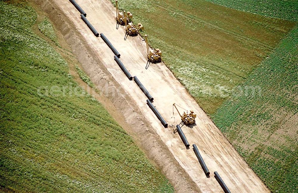 Aerial photograph Bernau - Werneuchen / Brandenburg - Erdgasleitungsbau zwischen Bernau und Werneuchen. Datum: 24.06.03