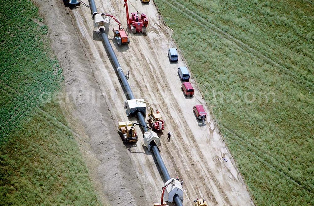 Aerial image Bernau - Werneuchen / Brandenburg - Erdgasleitungsbau zwischen Bernau und Werneuchen. Datum: 24.06.03