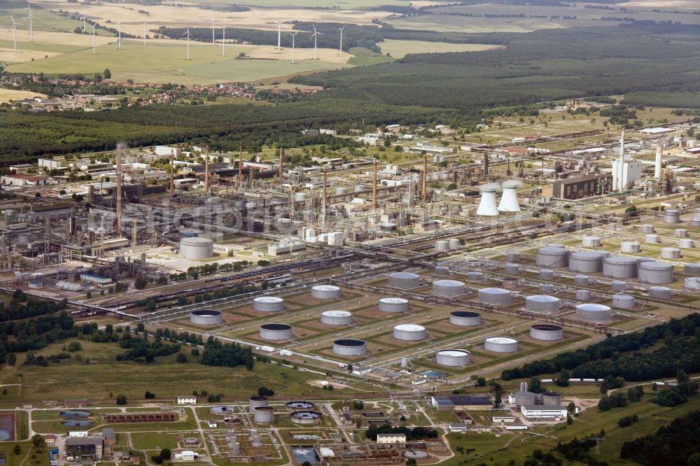 Aerial photograph Schwedt - View of the site of PCK Refinery GmbH, a petroleum processing plant in Schwedt / Oder in the northeast of the state of Brandenburg