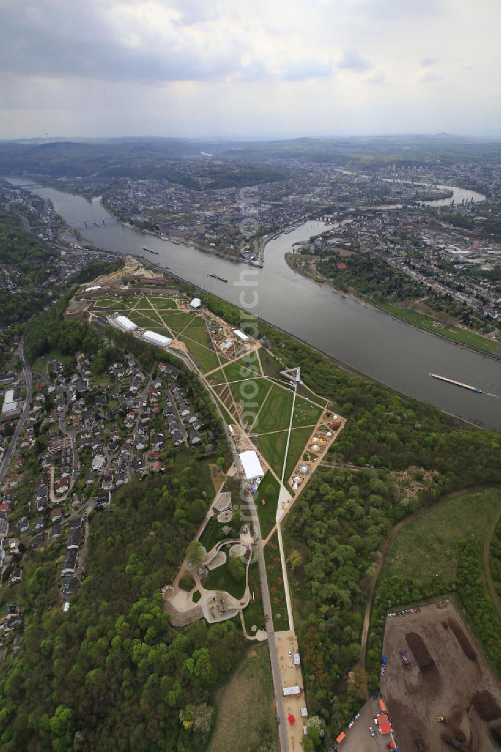 Aerial photograph Koblenz - Blick auf das Gelände der BUGA 2011 auf der Festung Ehrenbreitstein. Koblenz ist vom 15. April bis 16. Oktober 2011 Austragungsort der Bundesgartenschau BUGA 2011. Opening of the BUGA 2011 in the fortress Ehrenbreitstein. Koblenz of 15 April to 16 October 2011 hosted the National Garden Festival BUGA 2011th.