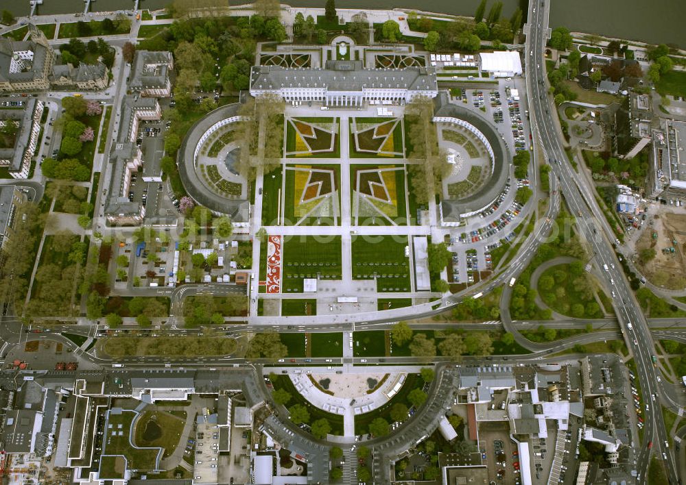 Aerial photograph Koblenz - Blick auf Eröffnung der BUGA 2011 am Kurfürstlichen Schloss in Koblenz. Koblenz ist vom 15. April bis 16. Oktober 2011 Austragungsort der Bundesgartenschau BUGA 2011. View of the Electoral Castle Koblenz. Koblenz of 15 April to 16 October 2011 hosted the National Garden Festival BUGA 2011th.