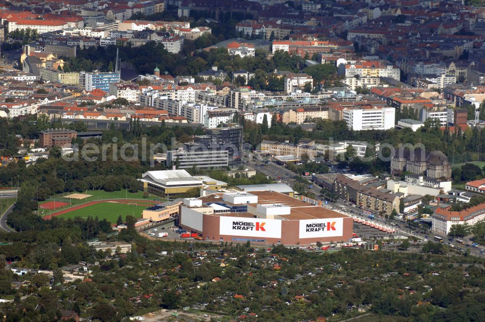 Aerial photograph Berlin - Eröffnung des bisher größten Berliner Möbelhauses der Firma KRAFT / Möbel Höffner am Sachsendamm in Schöneberg. 40 000 Quadratmeter Verkaufsfläche auf vier Etagen, 20 000 Quadratmeter Lager und 500 neue Arbeitsplätze wird es dann vor Ort geben. Ausführende Baufirma ist die Klebl GmbH,Gößweinstraße 2,92318 Neumarkt,Tel.: (0 91 81) 9 00-0 frank.michaela@klebl.de,E-Mail: klebl@klebl.de