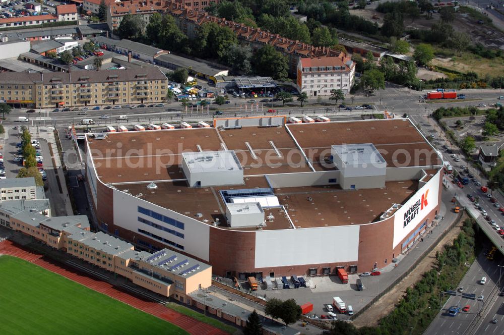 Aerial photograph Berlin - Eröffnung des bisher größten Berliner Möbelhauses der Firma KRAFT / Möbel Höffner am Sachsendamm in Schöneberg. 40 000 Quadratmeter Verkaufsfläche auf vier Etagen, 20 000 Quadratmeter Lager und 500 neue Arbeitsplätze wird es dann vor Ort geben. Ausführende Baufirma ist die Klebl GmbH,Gößweinstraße 2,92318 Neumarkt,Tel.: (0 91 81) 9 00-0 frank.michaela@klebl.de,E-Mail: klebl@klebl.de