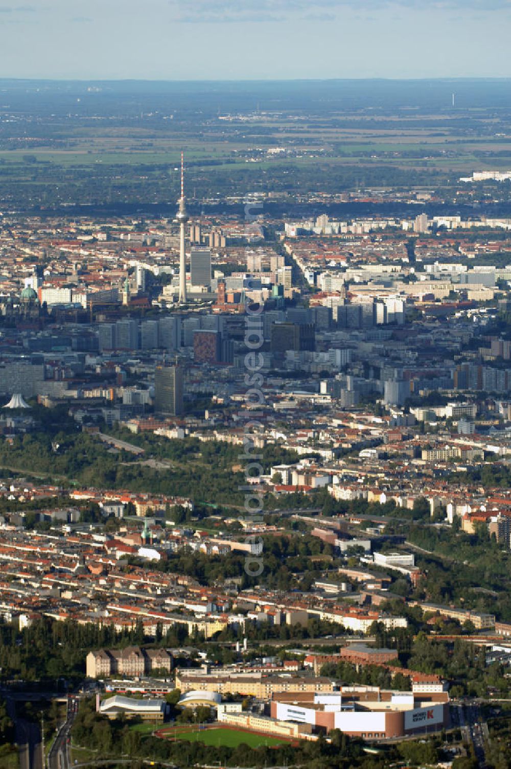 Aerial image Berlin - Eröffnung des bisher größten Berliner Möbelhauses der Firma KRAFT / Möbel Höffner am Sachsendamm in Schöneberg. 40 000 Quadratmeter Verkaufsfläche auf vier Etagen, 20 000 Quadratmeter Lager und 500 neue Arbeitsplätze wird es dann vor Ort geben. Ausführende Baufirma ist die Klebl GmbH,Gößweinstraße 2,92318 Neumarkt,Tel.: (0 91 81) 9 00-0 frank.michaela@klebl.de,E-Mail: klebl@klebl.de