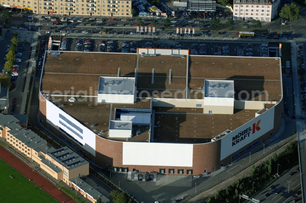 Berlin from the bird's eye view: Eröffnung des bisher größten Berliner Möbelhauses der Firma KRAFT / Möbel Höffner am Sachsendamm in Schöneberg. 40 000 Quadratmeter Verkaufsfläche auf vier Etagen, 20 000 Quadratmeter Lager und 500 neue Arbeitsplätze wird es dann vor Ort geben. Ausführende Baufirma ist die Klebl GmbH,Gößweinstraße 2,92318 Neumarkt,Tel.: (0 91 81) 9 00-0 frank.michaela@klebl.de,E-Mail: klebl@klebl.de