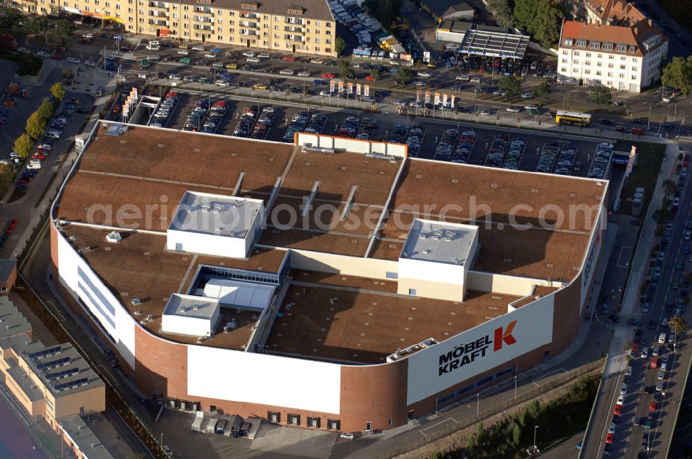 Aerial photograph Berlin - Eröffnung des bisher größten Berliner Möbelhauses der Firma KRAFT / Möbel Höffner am Sachsendamm in Schöneberg. 40 000 Quadratmeter Verkaufsfläche auf vier Etagen, 20 000 Quadratmeter Lager und 500 neue Arbeitsplätze wird es dann vor Ort geben. Ausführende Baufirma ist die Klebl GmbH,Gößweinstraße 2,92318 Neumarkt,Tel.: (0 91 81) 9 00-0 frank.michaela@klebl.de,E-Mail: klebl@klebl.de