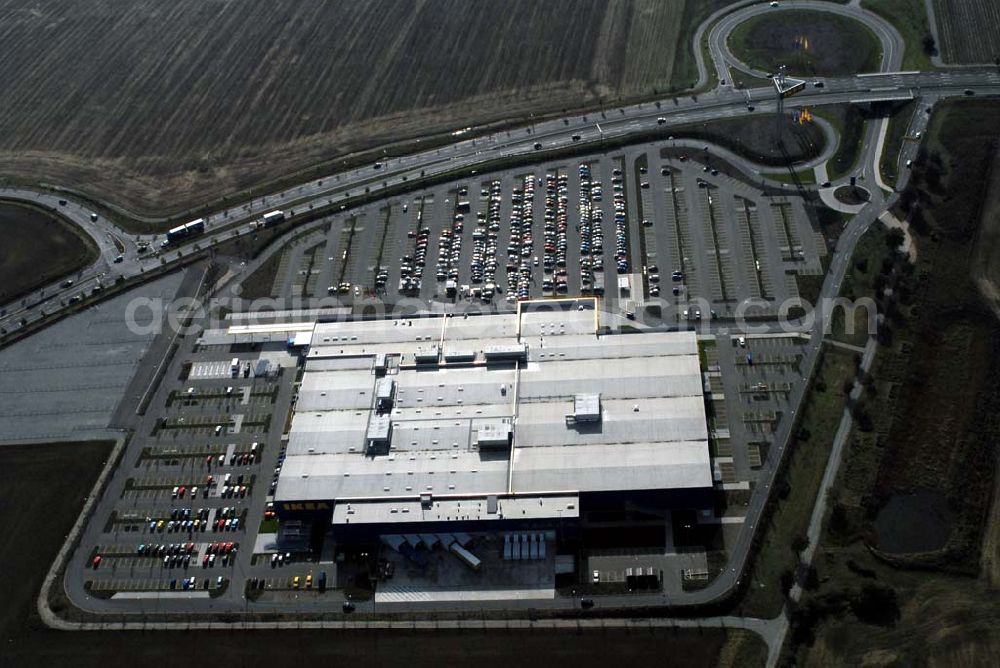 Aerial photograph Erfurt - Blick auf das IKEA Einrichtungshaus Erfurt, das 2005 eröffnet wurde. Adresse: IKEA Deutschland GmbH & CO.KG; Niederlassung Erfurt, Eisenacher Str. 50, 99094 Erfurt