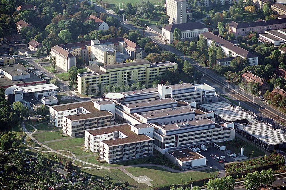 Erfurt / Thüringen from the bird's eye view: Erfurt / Thüringen Krankenhaus Erfurt - Nord HELIOS Klinikum Erfurt D-99089 Erfurt Nordhäuser Straße 74 Tel: +49 3 61 / 78 1 - 0 Fax: +49 3 61 / 78 1 - 10 02 EMail:postmaster@erfurt.helios-kliniken.de