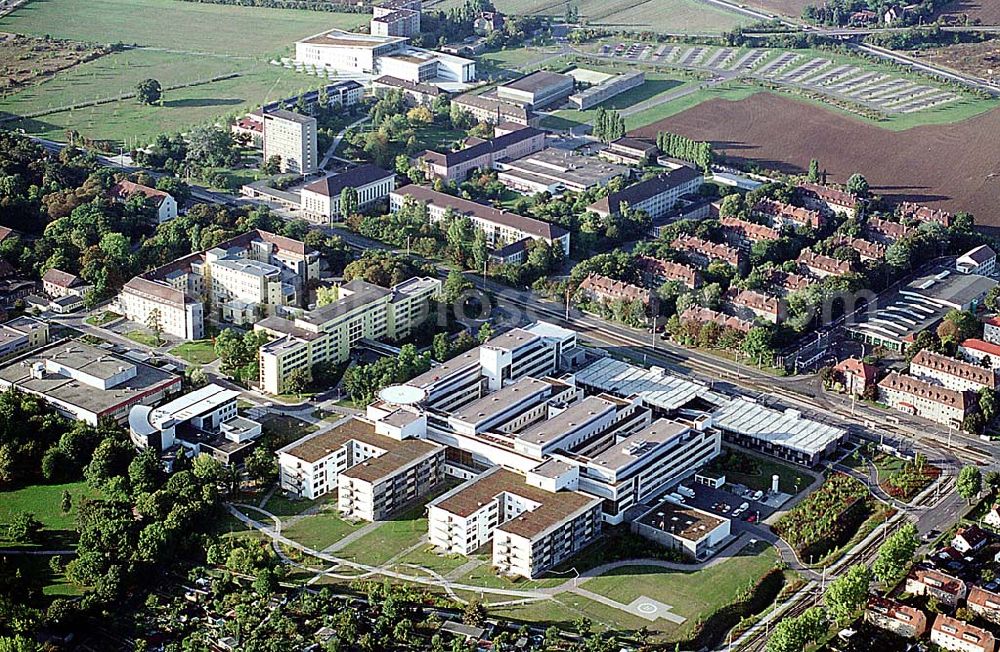 Aerial photograph Erfurt / Thüringen - Erfurt / Thüringen Krankenhaus Erfurt - Nord HELIOS Klinikum Erfurt D-99089 Erfurt Nordhäuser Straße 74 Tel: +49 3 61 / 78 1 - 0 Fax: +49 3 61 / 78 1 - 10 02 EMail:postmaster@erfurt.helios-kliniken.de