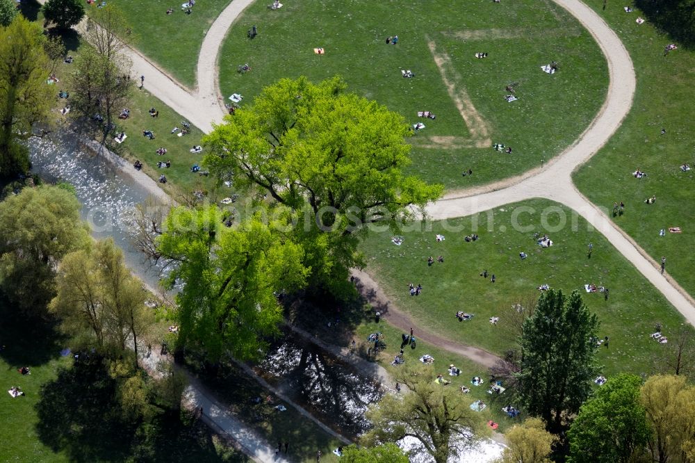 München from the bird's eye view: Englischer Garten in Munich in the state Bavaria, Germany