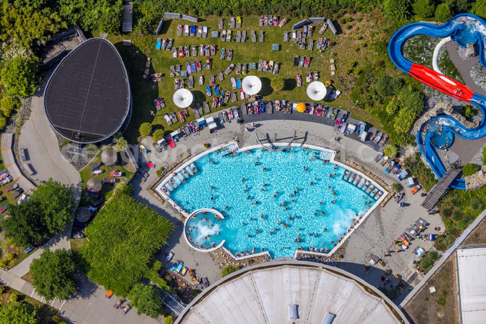 Hamm from above - Maximare Bad Hamm GmbH thermal spa complex with outdoor pool and slide on Juergen-Graef-Allee in Hamm in the state of North Rhine-Westphalia