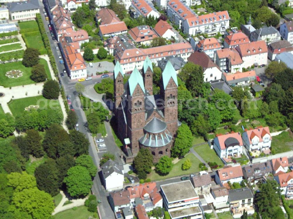 Bad Homburg from the bird's eye view: Blick auf die Erlöserkirche in Bad Homburg, auch die Bad Homburger Hagia Sophia genannt. Adr.: Dorotheenstraße 1, D- Bad Homburg v. d. Höhe