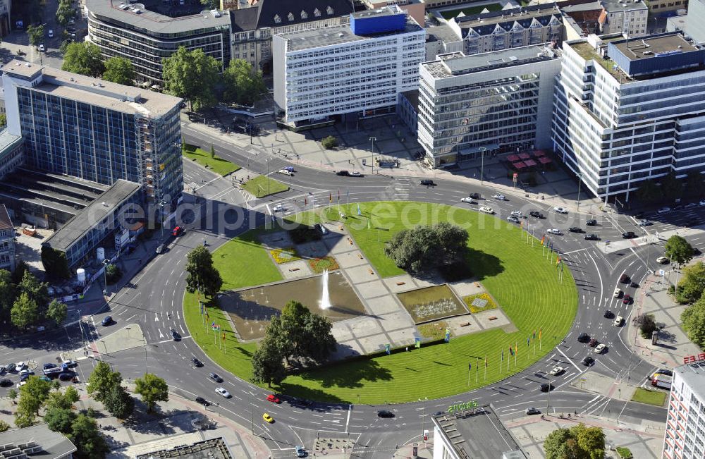 Berlin from the bird's eye view: Sicht auf den Ernst-Reuter-Platz in Charlottenburg-Wilmersdorf. Der Platz wurde 1953 nach dem Regierenden Bürgermeister Ernst Reuter benannt und ist ein wichtiger Verkehrsknotenpunkt in Charlottenburg-Wilmersdorf. View to the Ernst-Reuter-Platz in Charlottenburg-Wilmersdorf. The square was named for the Governing Mayor of Berlin in 1953.