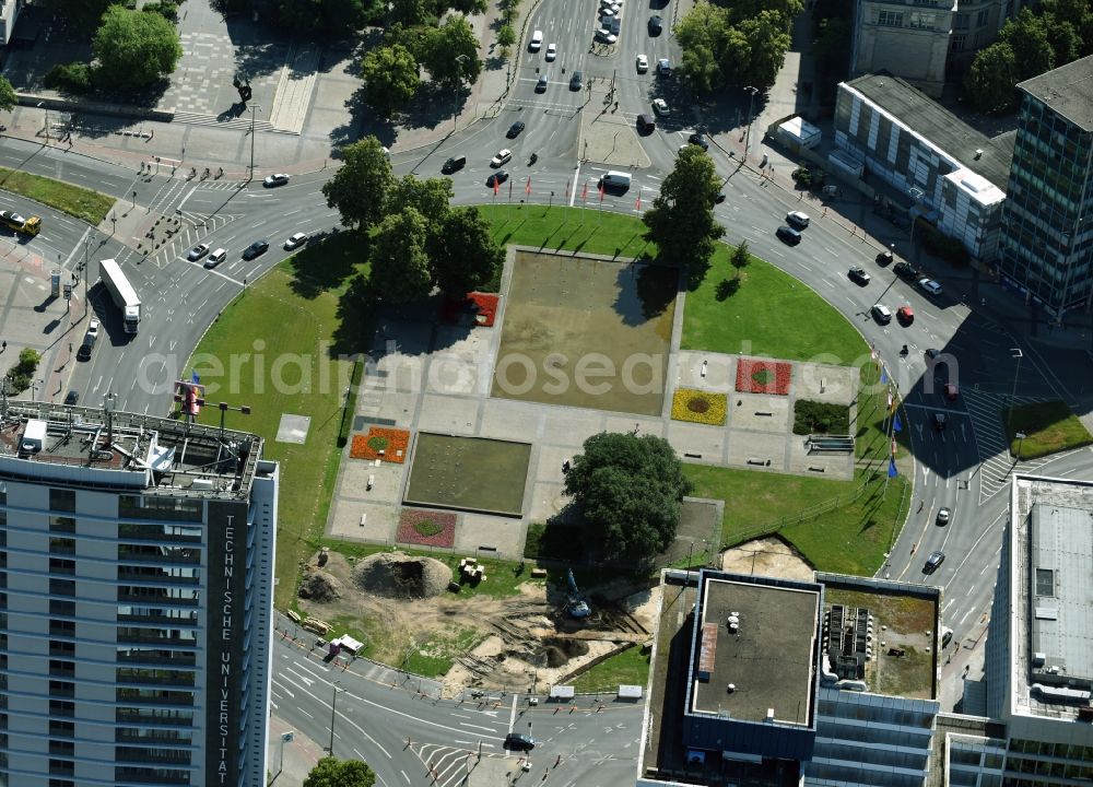 Berlin from the bird's eye view: Ensemble space Ernst-Reuter-Platz in the inner city center in Berlin