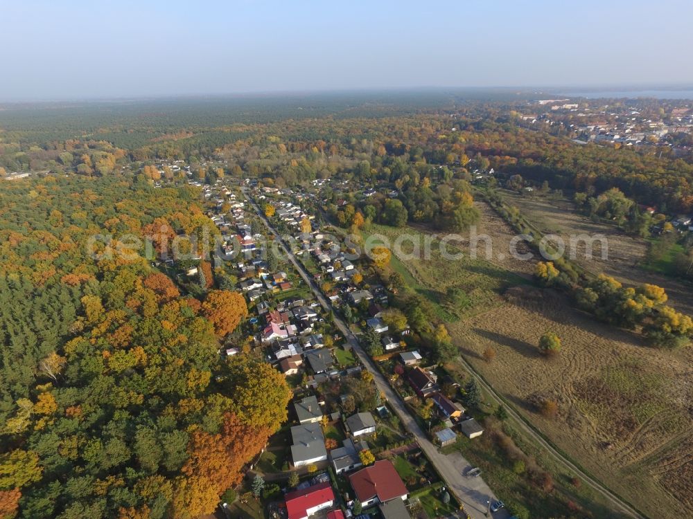 Aerial photograph Berlin - Erpetal in Berlin Hoppegarten, a nature and landscape protection area, the Neuenhagen Muehlenfliess, a trough of the last Ice Age, with its source in Altlandsberg empties into the Spree