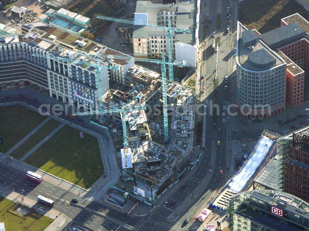 Berlin from above - 09.01.2005 Berlin /Errichtung von Büro - und Wohnhäusern am Leipziger-Platz-Carree in Berlin Mitte