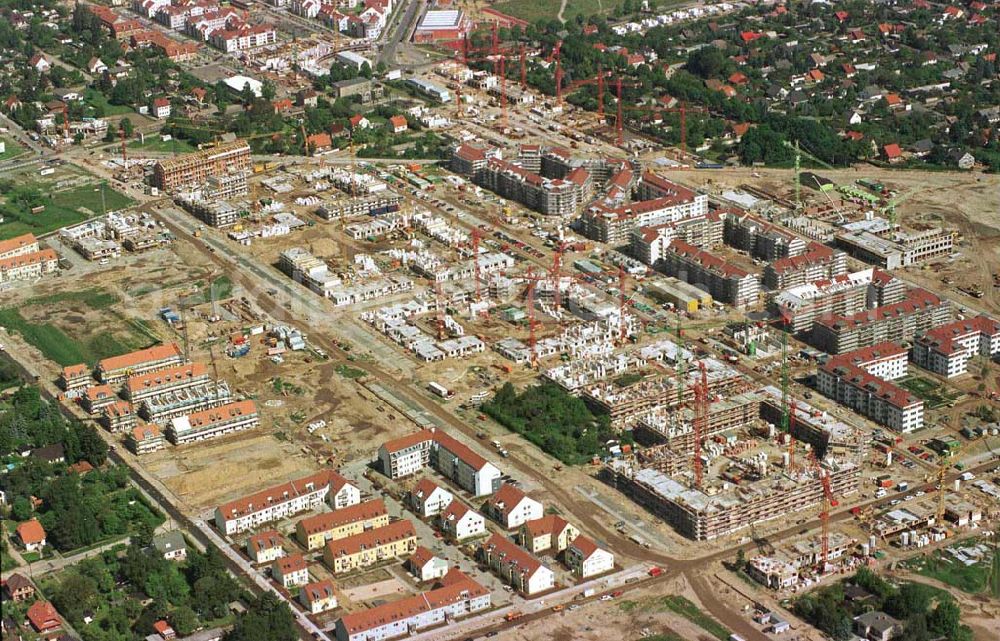 Berlin - Karow from above - Errichtung von Neubauwohnungen in Karow-Nord.