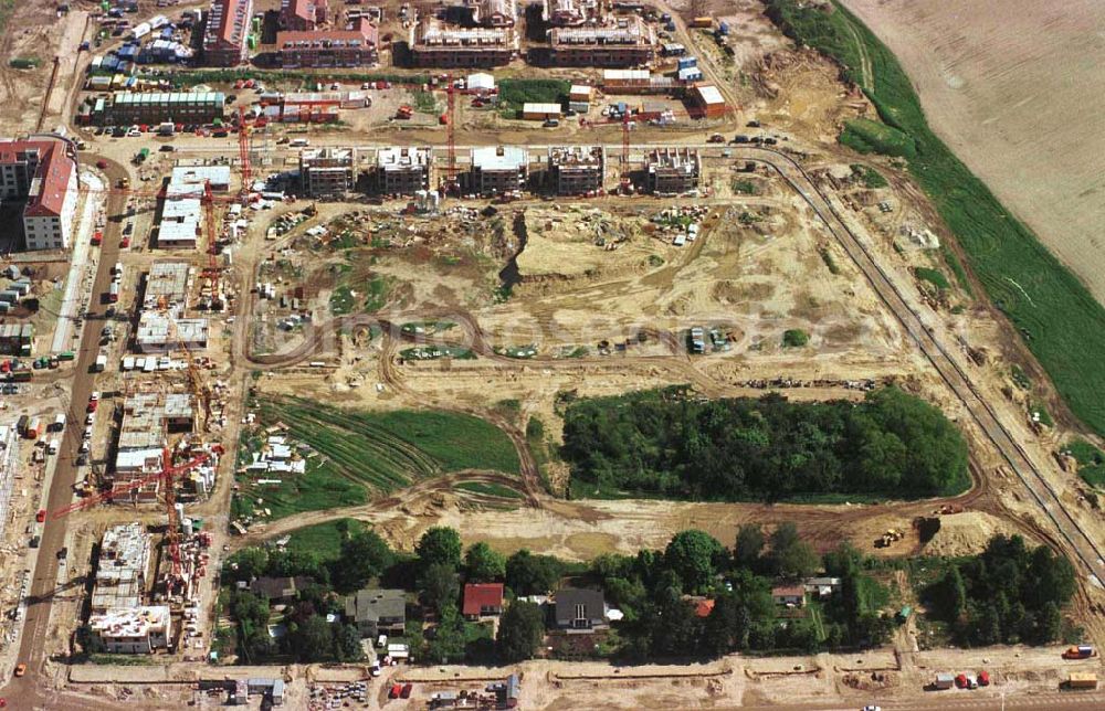 Berlin - Karow from the bird's eye view: Errichtung von Neubauwohnungen in Karow-Nord.