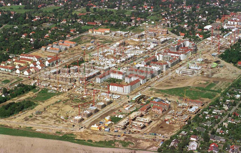 Aerial photograph Berlin - Karow - Errichtung von Neubauwohnungen in Karow-Nord.