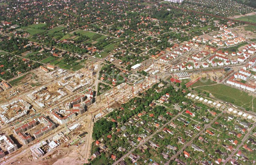 Berlin - Karow from above - Errichtung von Neubauwohnungen in Karow-Nord.