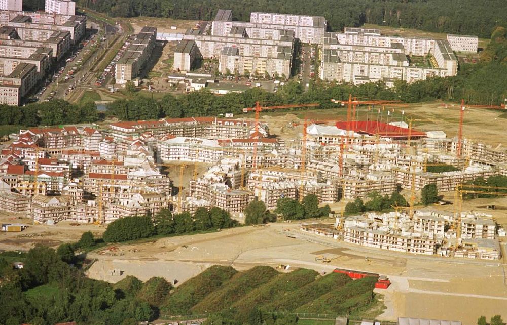 Potsdam from the bird's eye view: 02.10.94 Errichtung des Wohnneubaugebietes in Potsdam Am Kirchsteigfeld