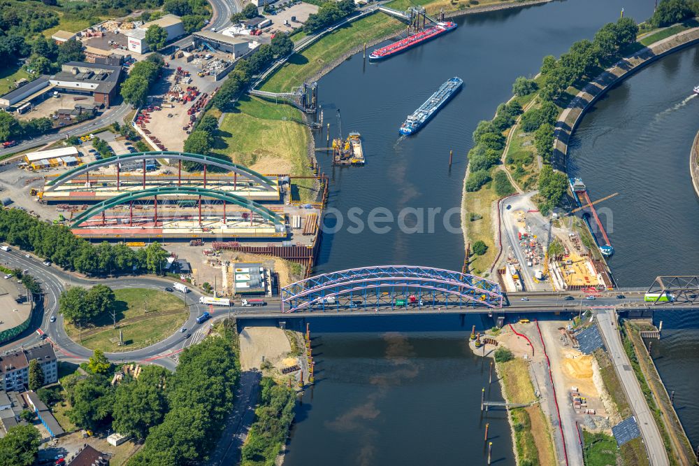 Aerial image Duisburg - Construction site for a new replacement building for the renovation, renewal and repair of the bridge structure Karl-Lehr-Bruecke about the Ruhr on street Ruhrorter Strasse in the district Ruhrort in Duisburg at Ruhrgebiet in the state North Rhine-Westphalia, Germany