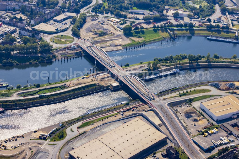 Aerial photograph Ruhrort - Construction site for a new replacement building for the renovation, renewal and repair of the bridge structure Karl-Lehr-Bruecke about the Ruhr on street Ruhrorter Strasse in the district Ruhrort in Duisburg at Ruhrgebiet in the state North Rhine-Westphalia, Germany