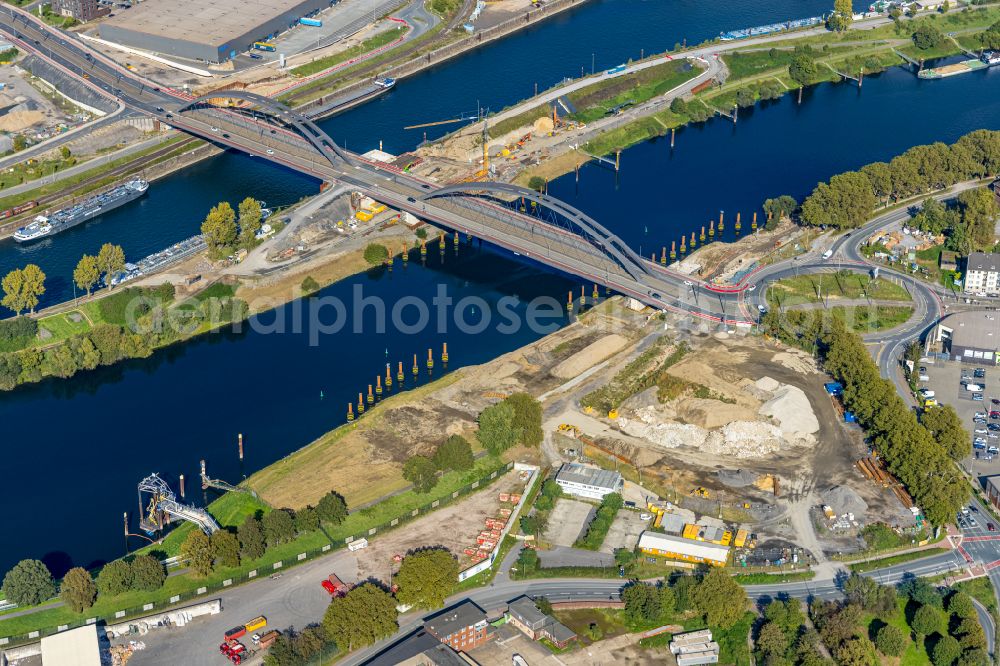 Aerial image Duisburg - Construction site for a new replacement building for the renovation, renewal and repair of the bridge structure Karl-Lehr-Bruecke about the Ruhr on street Ruhrorter Strasse in the district Ruhrort in Duisburg at Ruhrgebiet in the state North Rhine-Westphalia, Germany