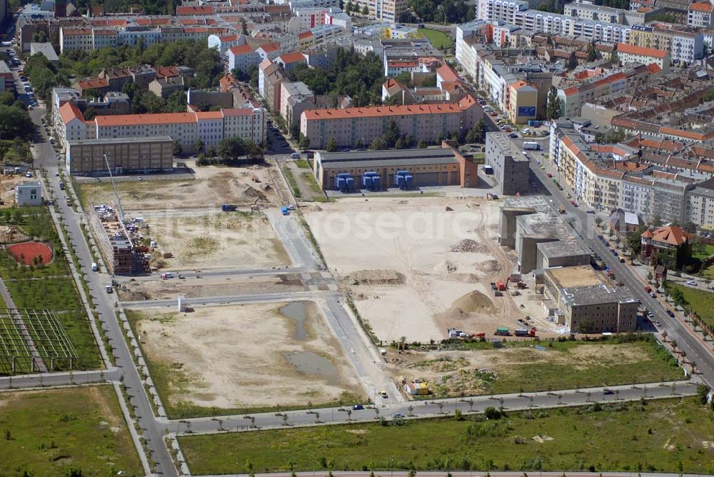 Berlin from the bird's eye view: Blick auf Erschließungs- und Abrißarbeiten am Umformwerk in Areal des Stadtentwicklungsgebietes Eldenaer Straße/ Landsberger Allee in Berlin-Friedrichshain (Gelände der Alten Schlachthöfe)- ein Projekt der SES Stadtentwicklungsgebiet Eldenaer Straße mbH, Thaerstraße 30/31 in 10249 Berlin, Tel.: 030 42846130 Herr Schmidt