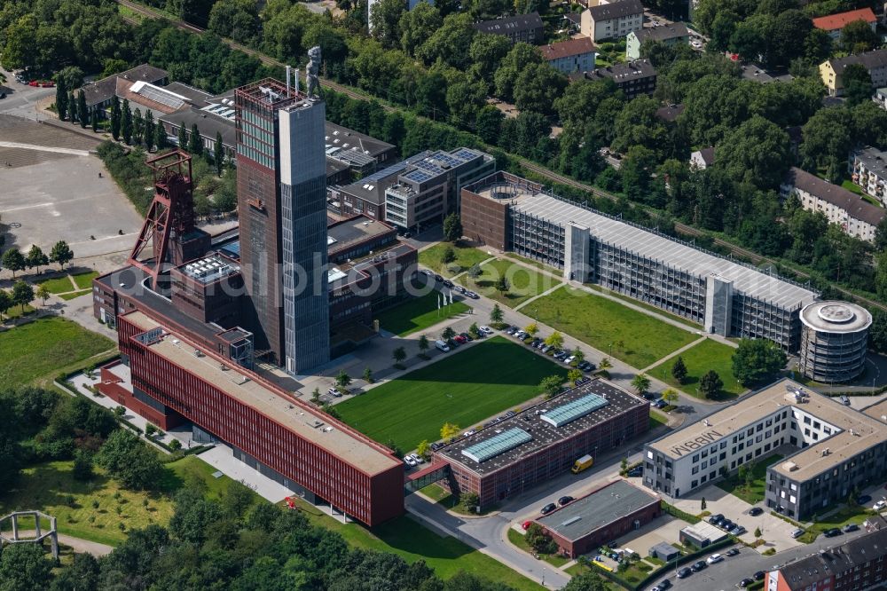 Gelsenkirchen from the bird's eye view: Development tower on the Nordsternturm office building of the administration and commercial building of Vivawest Wohnen GmbH at Bugapark in the Horst district of Gelsenkirchen in the Ruhr area in the state of North Rhine-Westphalia