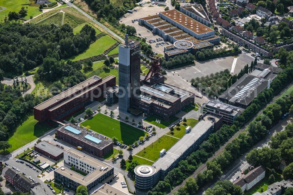 Gelsenkirchen from above - Development tower on the Nordsternturm office building of the administration and commercial building of Vivawest Wohnen GmbH at Bugapark in the Horst district of Gelsenkirchen in the Ruhr area in the state of North Rhine-Westphalia