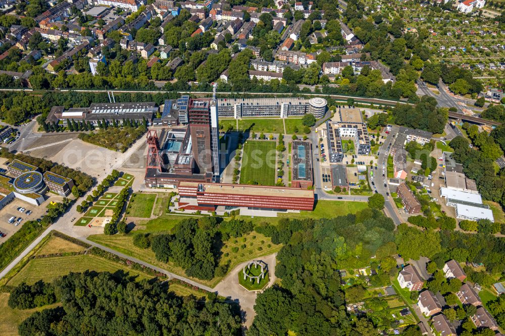 Gelsenkirchen from above - Development tower on the Nordsternturm office building of the administration and commercial building of Vivawest Wohnen GmbH at Bugapark in the Horst district of Gelsenkirchen in the Ruhr area in the state of North Rhine-Westphalia