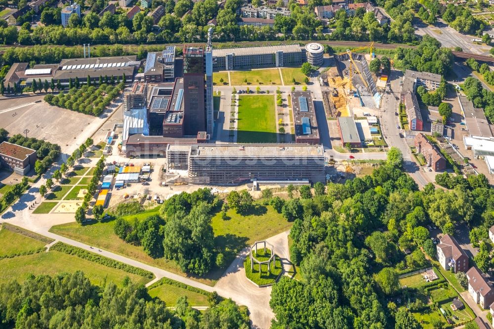 Aerial image Gelsenkirchen - Observation tower on the Office building of the administrative and business center of Vivawest Wohnen GmbH, headquartered in Nordsternpark on the former Nordstern colliery in Gelsenkirchen at Ruhrgebiet in North Rhine-Westphalia