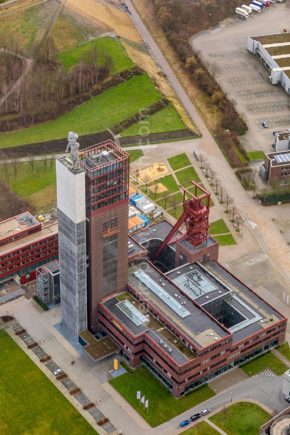 Gelsenkirchen from the bird's eye view: Observation tower on the Office building of the administrative and business center of Vivawest Wohnen GmbH, headquartered in Nordsternpark on the former Nordstern colliery in Gelsenkirchen in North Rhine-Westphalia