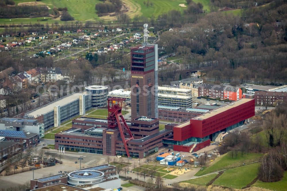 Aerial photograph Gelsenkirchen - Observation tower on the Office building of the administrative and business center of Vivawest Wohnen GmbH, headquartered in Nordsternpark on the former Nordstern colliery in Gelsenkirchen in North Rhine-Westphalia