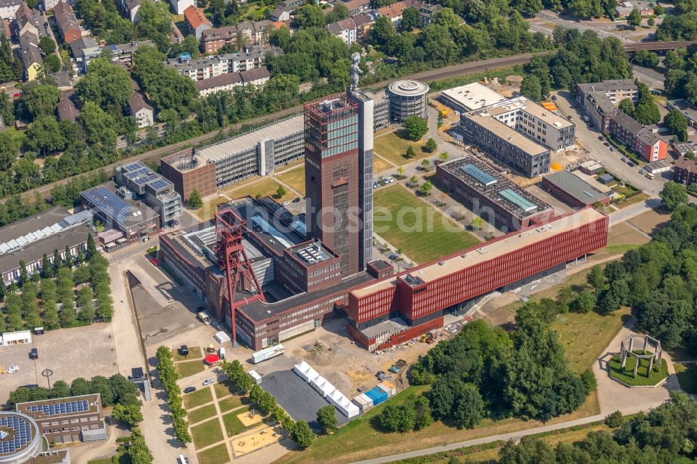 Gelsenkirchen from the bird's eye view: Observation tower on the Office building of the administrative and business center of Vivawest Wohnen GmbH, headquartered in Nordsternpark on the former Nordstern colliery in Gelsenkirchen in North Rhine-Westphalia