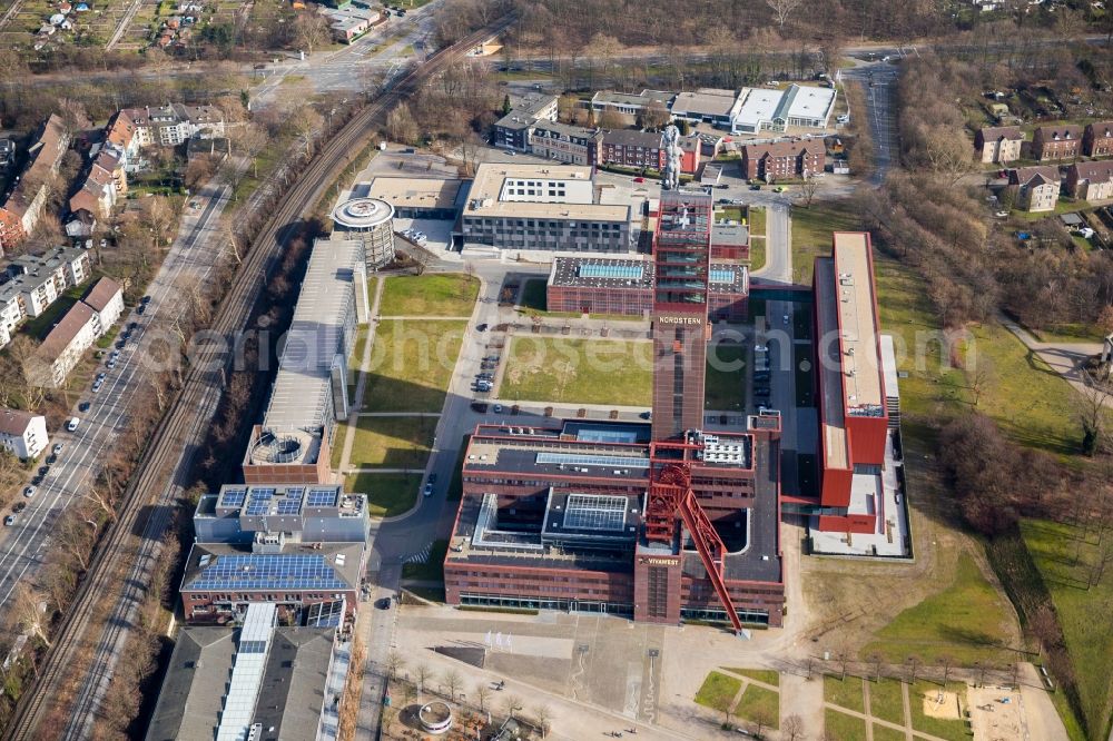 Aerial photograph Gelsenkirchen - Observation tower on the Office building of the administrative and business center of Vivawest Wohnen GmbH, headquartered in Nordsternpark on the former Nordstern colliery in Gelsenkirchen in North Rhine-Westphalia