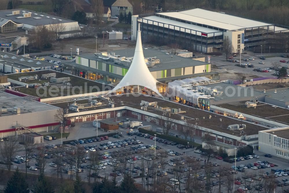 Bochum from the bird's eye view: Expansion and renovation of the shopping center on the A40 Ruhr Park in Bochum in North Rhine-Westphalia