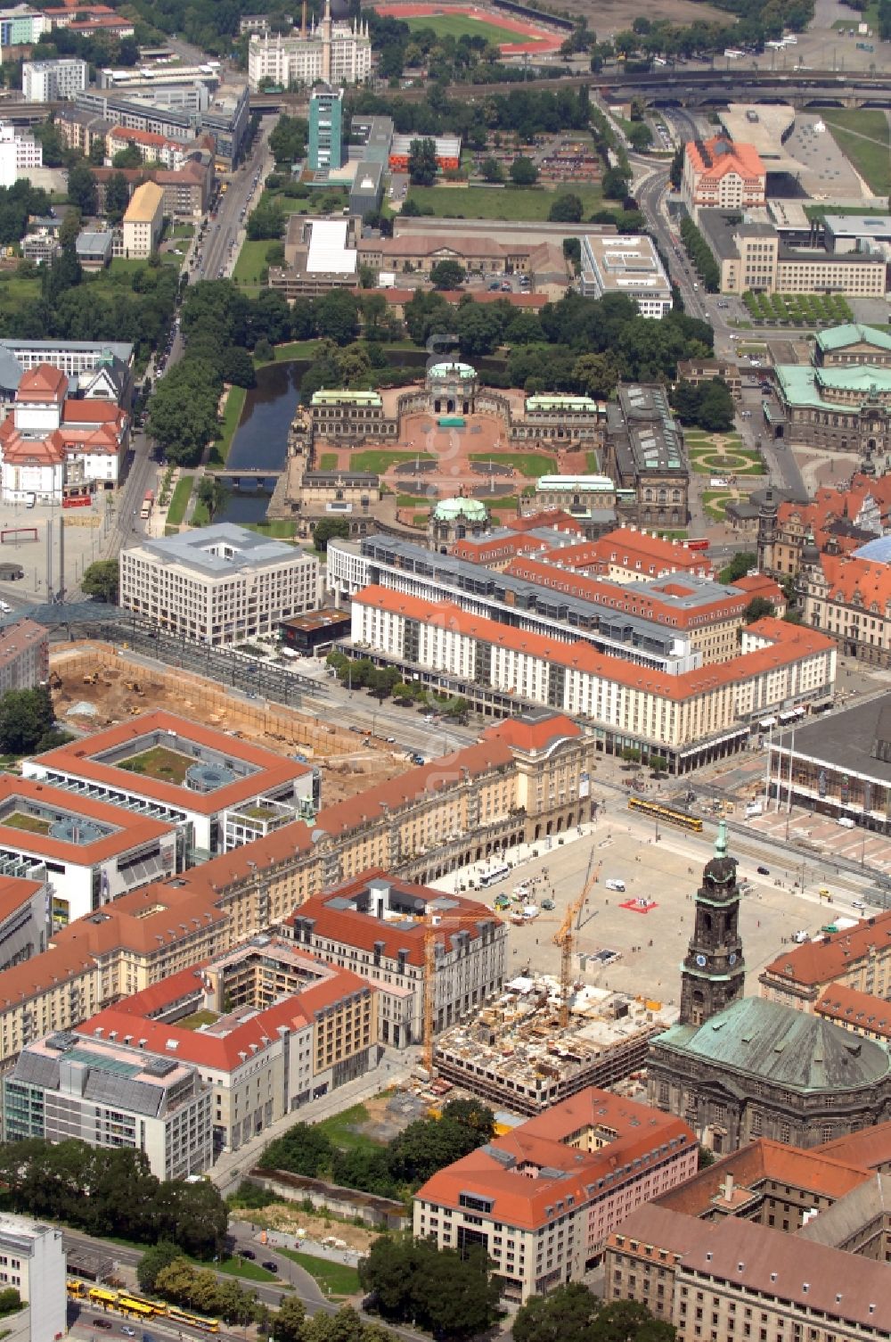 Aerial photograph Dresden - Construction site Building of the shopping center Altmarkt Galerie der ECE Projektmanagement GmbH in Dresden in the state Saxony