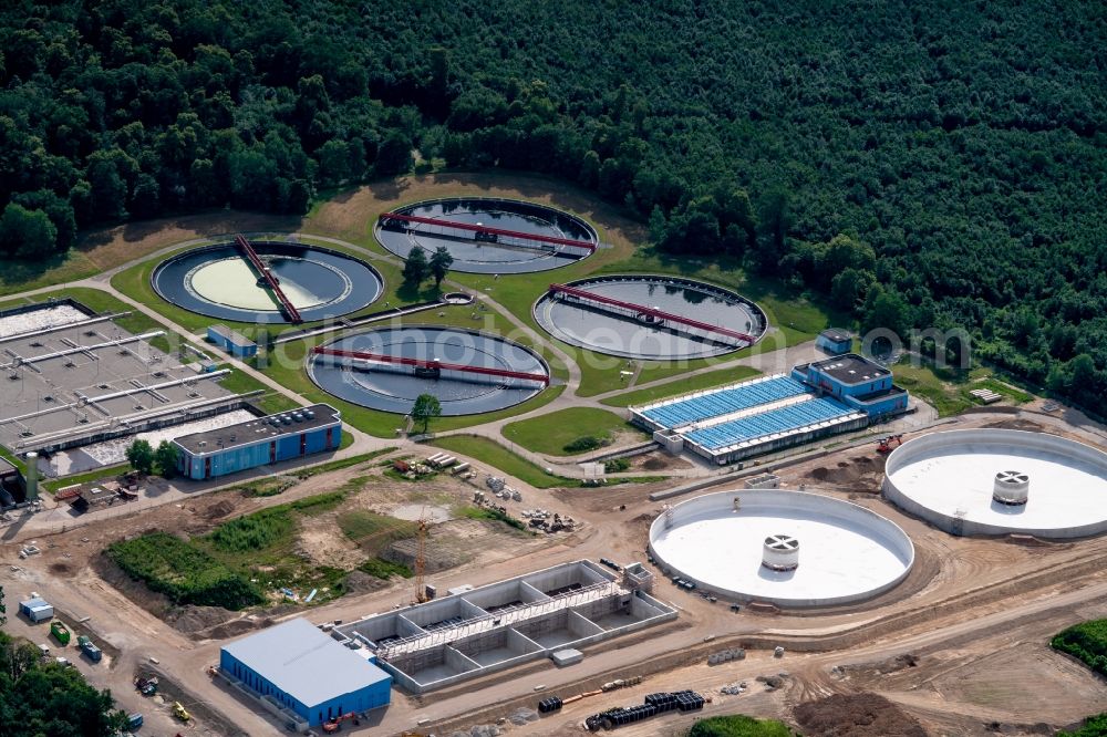 Forchheim from the bird's eye view: New construction site and extension of the sewage treatment basins and purification stages Abwasserzweckverband Breisgauer Bucht in Forchheim in the state Baden-Wuerttemberg, Germany